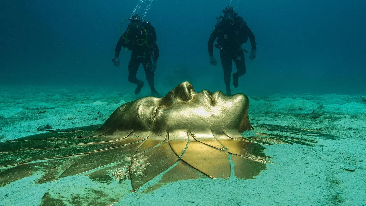 Treasures from the Wreck of the Unbelievable