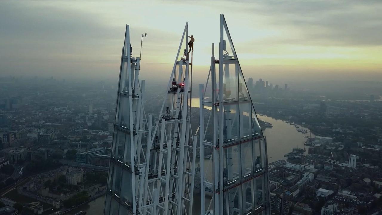 SKYCLIMBER - Scaling the Eiffel Tower