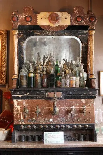 Pharmacy Museum Tour, New Orleans